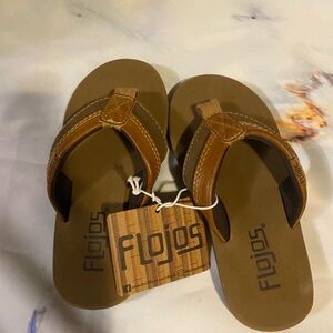 Flojos boys flip flops size 3